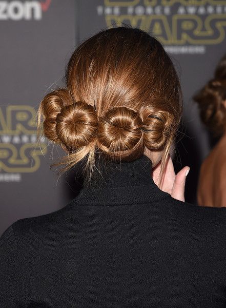 Maria Menounos Loose Bun