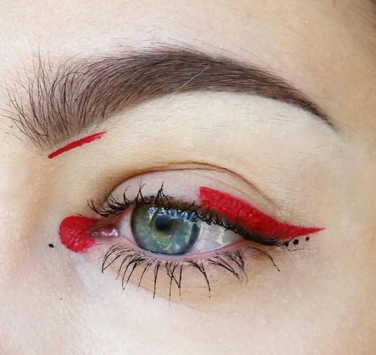 21 Abstract Makeup Looks That Are Totally Selfie-Worthy