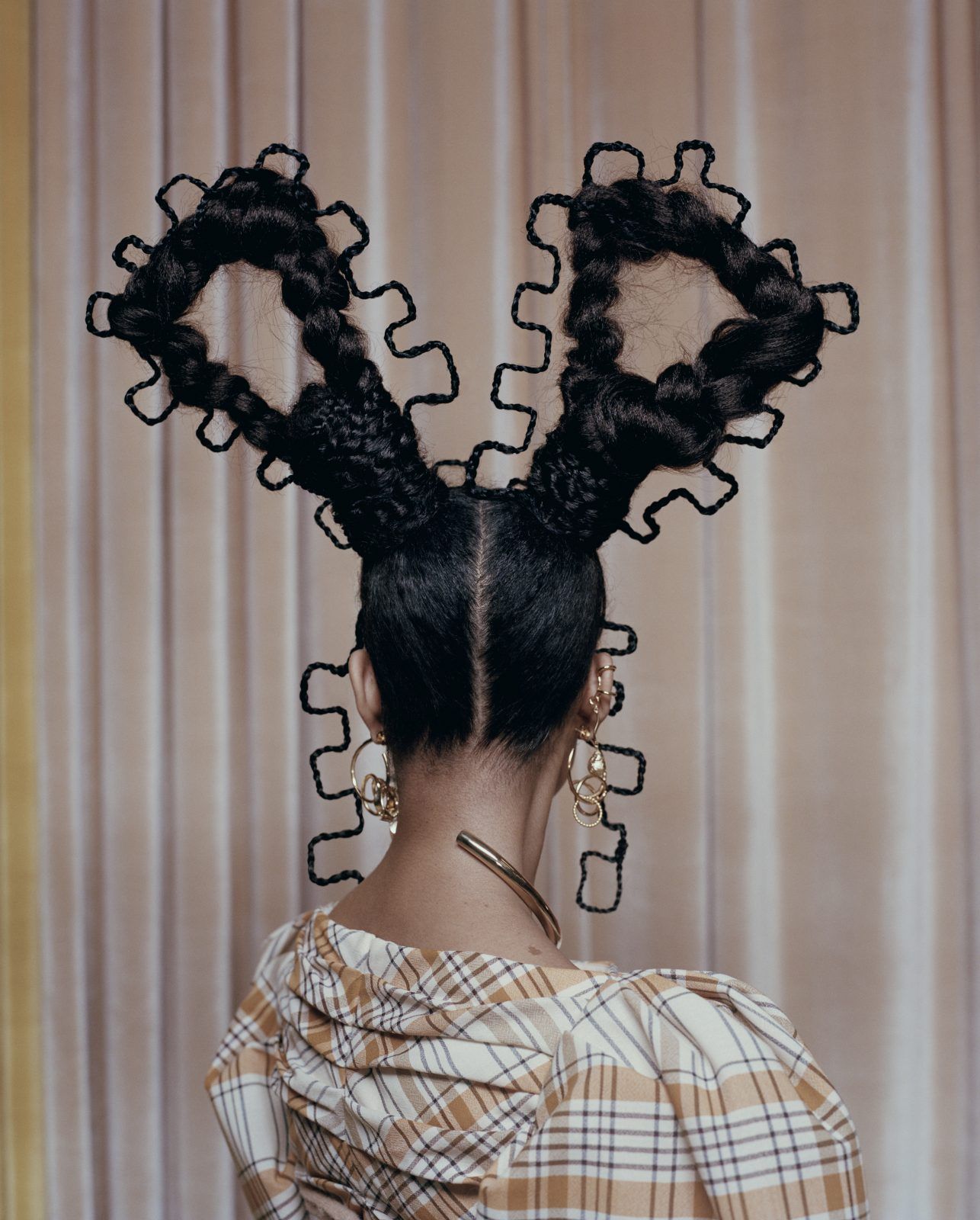 Nikki Nelms Creates Head-Turning Natural Hairstyles