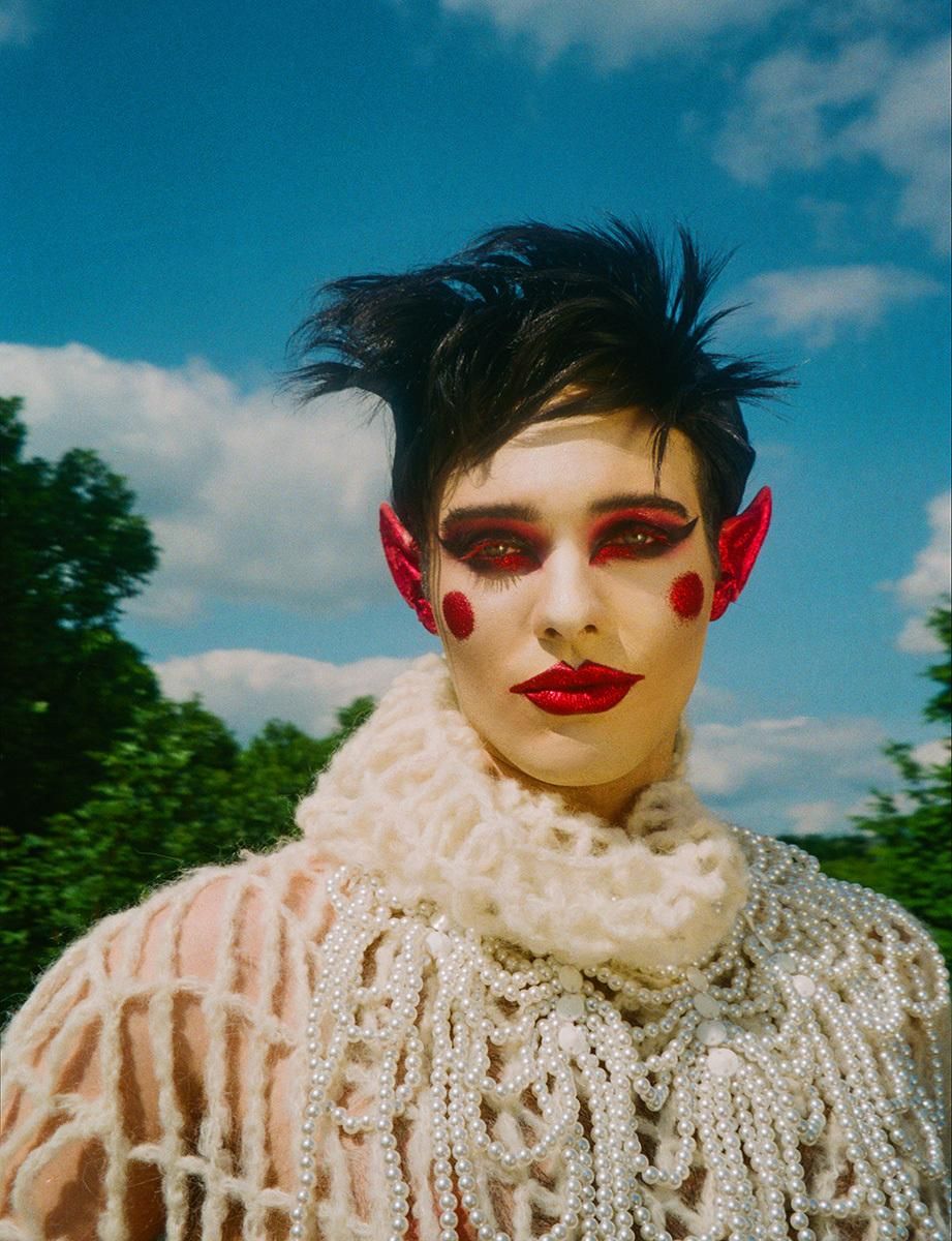 sussi and harry charlesworth are your new favourite alt beauty icons