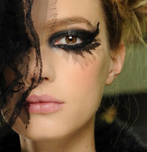 Call Me Crazy, But I Like the Exaggerated Eye at Chanel Spring 2013 Couture