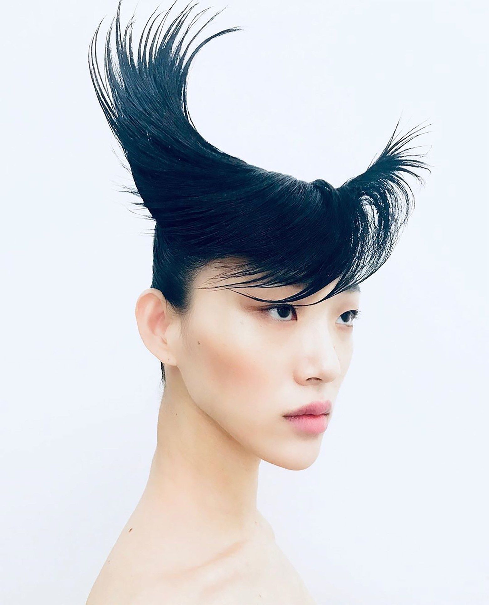 Givenchy Couture Puts an Aerodynamic Twist on Punk Hair in Paris